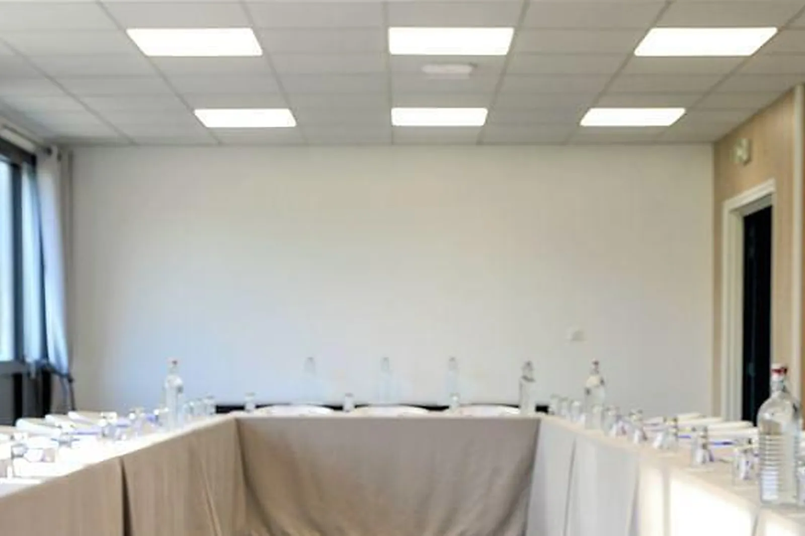 Lieux événementiels, GOLF HÔTEL CHARMEIL ***