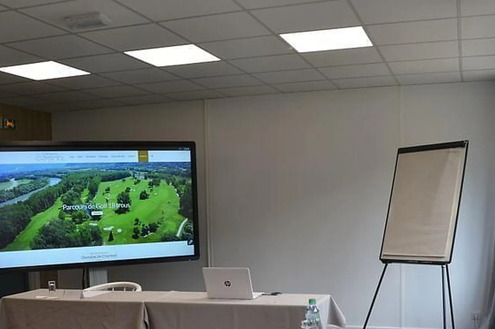 Lieux événementiels, GOLF HÔTEL CHARMEIL ***