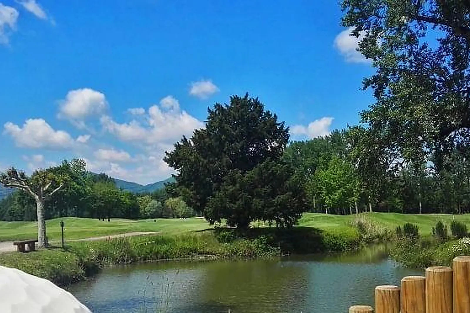 Lieux événementiels, GOLF HÔTEL CHARMEIL ***