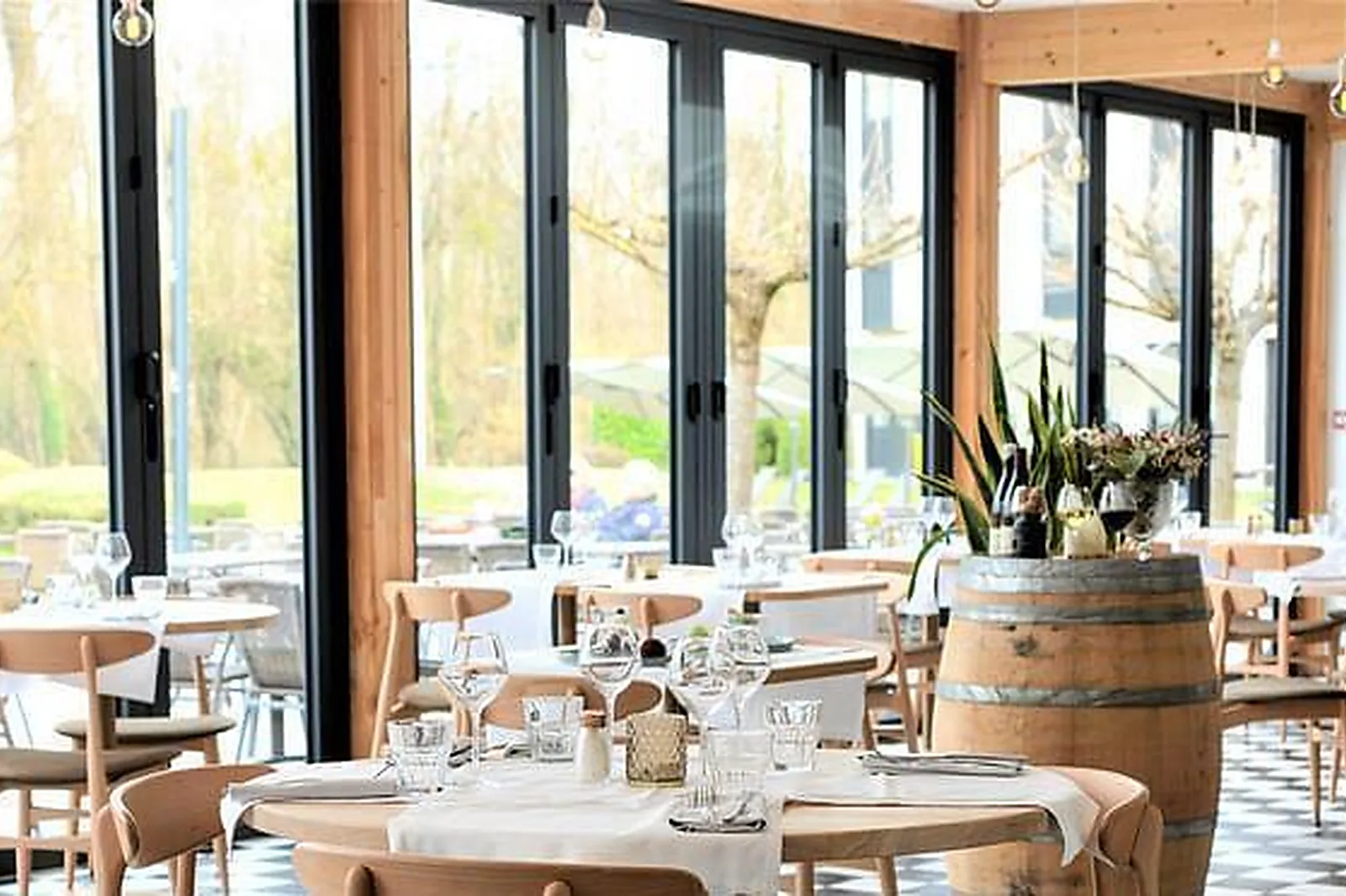 Lieux événementiels, GOLF HÔTEL CHARMEIL ***