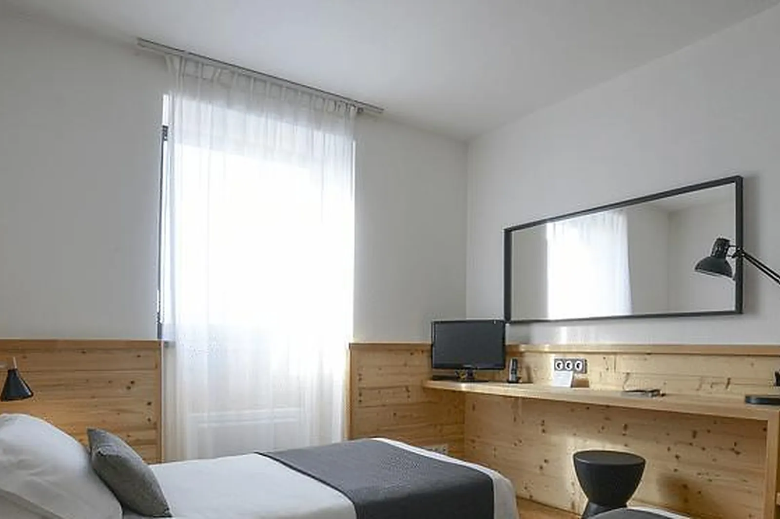 Lieux événementiels, GOLF HÔTEL CHARMEIL ***