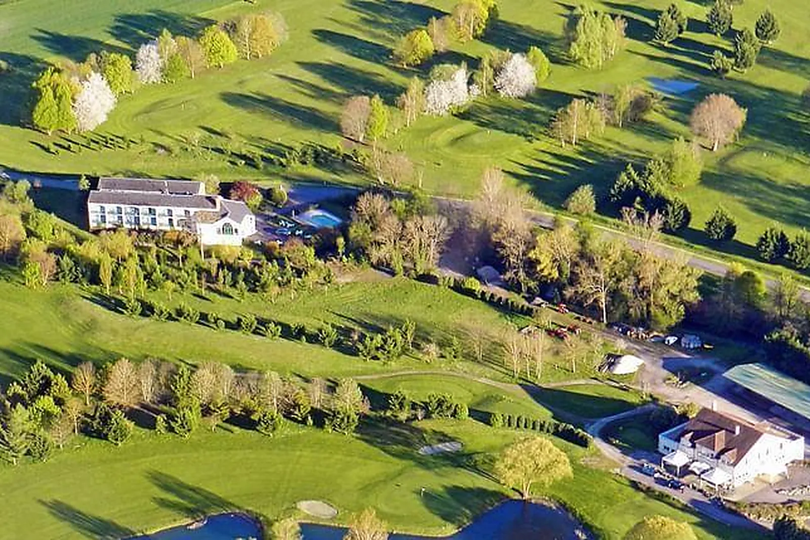 Lieux événementiels, GOLF HÔTEL COLVERT****