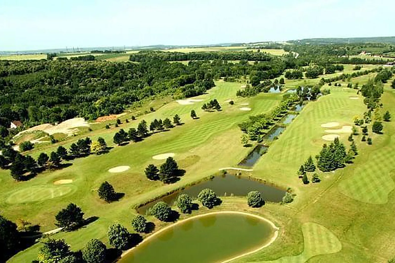 Lieux événementiels, GOLF HÔTEL DE MONT GRIFFON ***