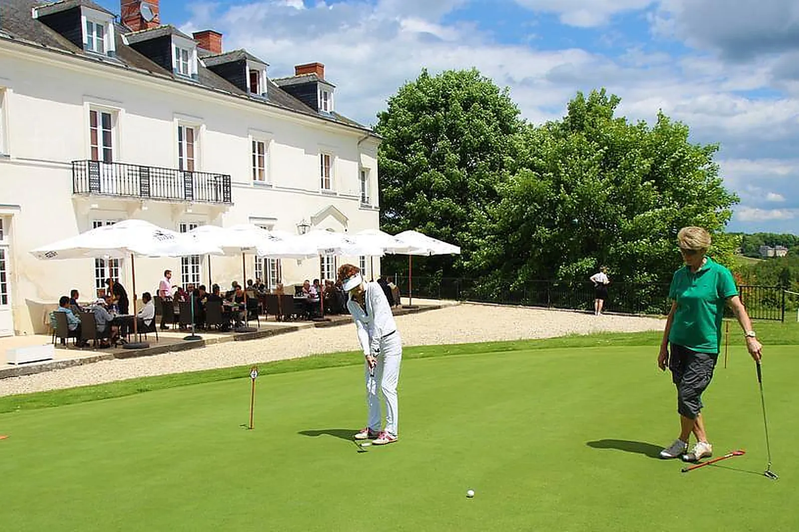 Lieux événementiels, GOLF DE SERAINCOURT
