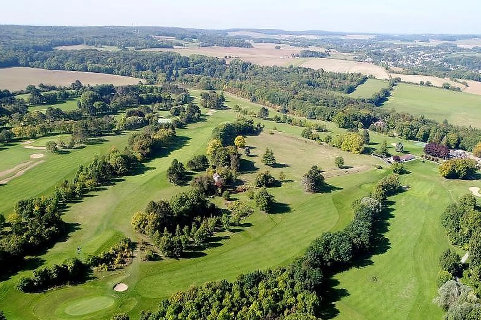 Lieux événementiels, GOLF DE SERAINCOURT