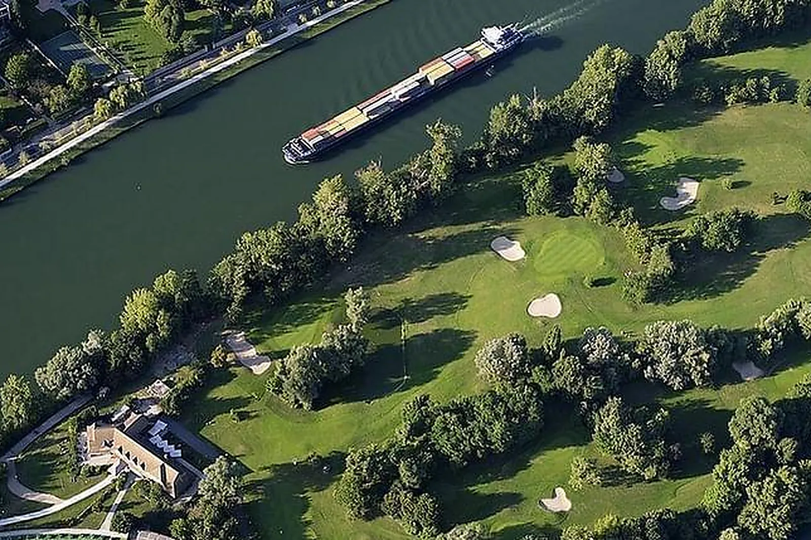 Lieux événementiels, GOLF DE L'ÎLE FLEURIE