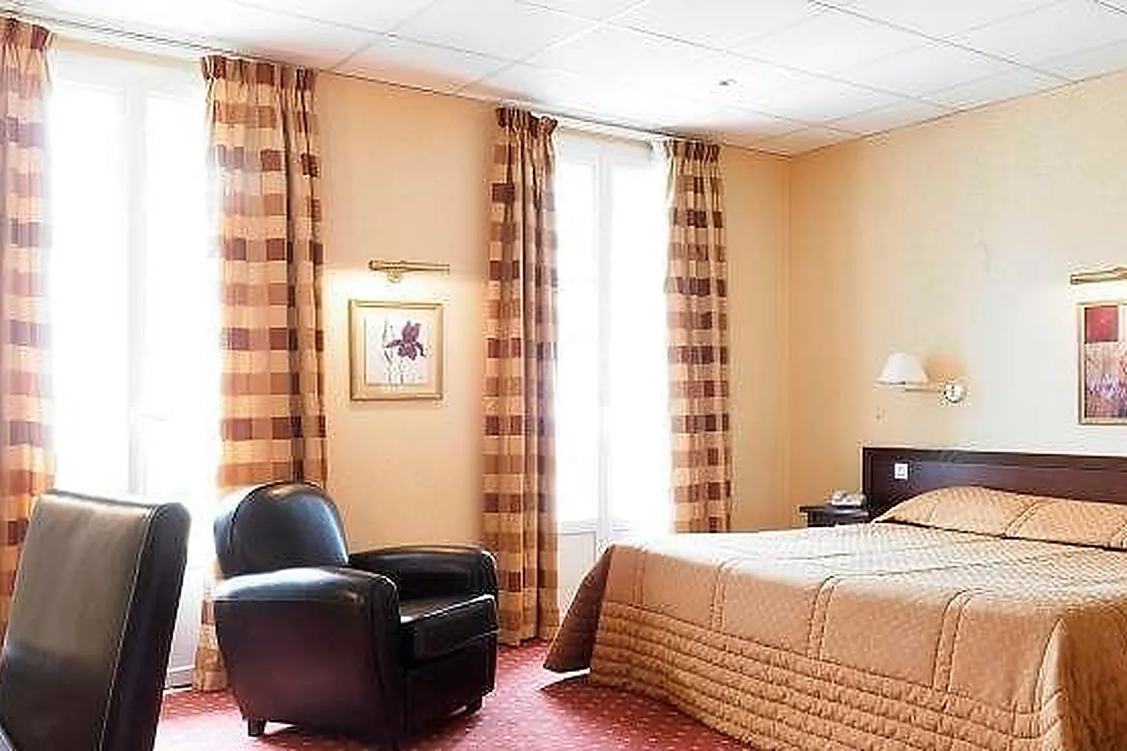 Lieux événementiels, GOUNOD HÔTEL ***