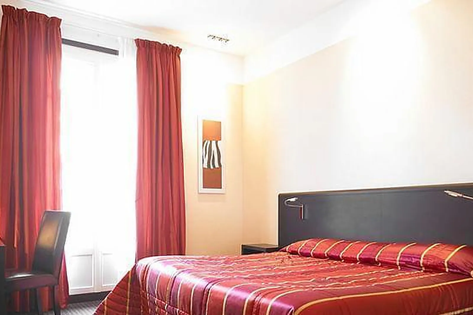 Lieux événementiels, GOUNOD HÔTEL ***