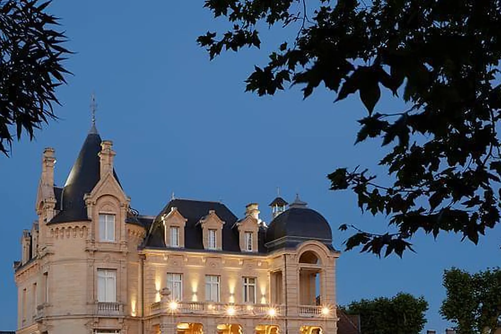 Lieux événementiels, GRAND BARRAIL CHÂTEAU HÔTEL ET SPA *****