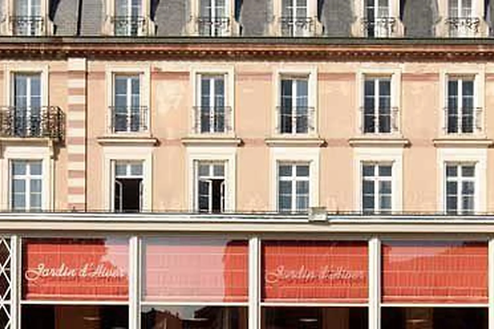 Lieux événementiels, GRAND HÔTEL DE PLOMBIÈRES ***