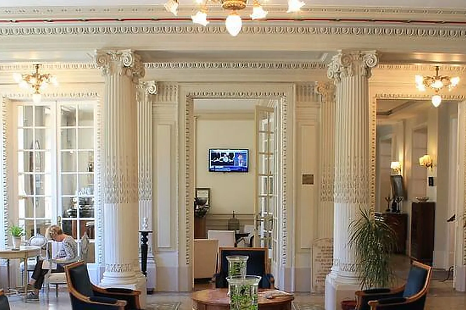 Lieux événementiels, GRAND HÔTEL DE PLOMBIÈRES ***