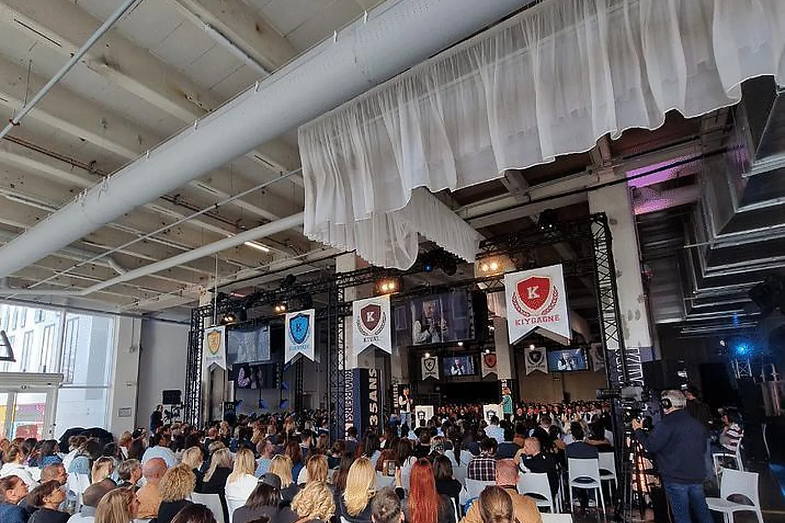 Lieux événementiels, GRAND PLAYGROUND