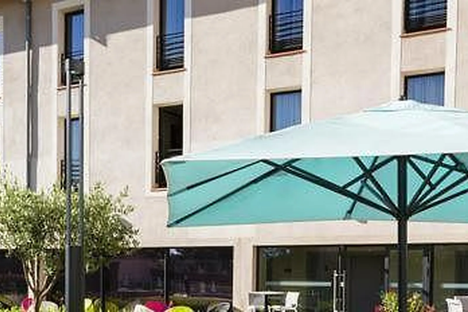 Lieux événementiels, GRAND PRIX HÔTEL ***