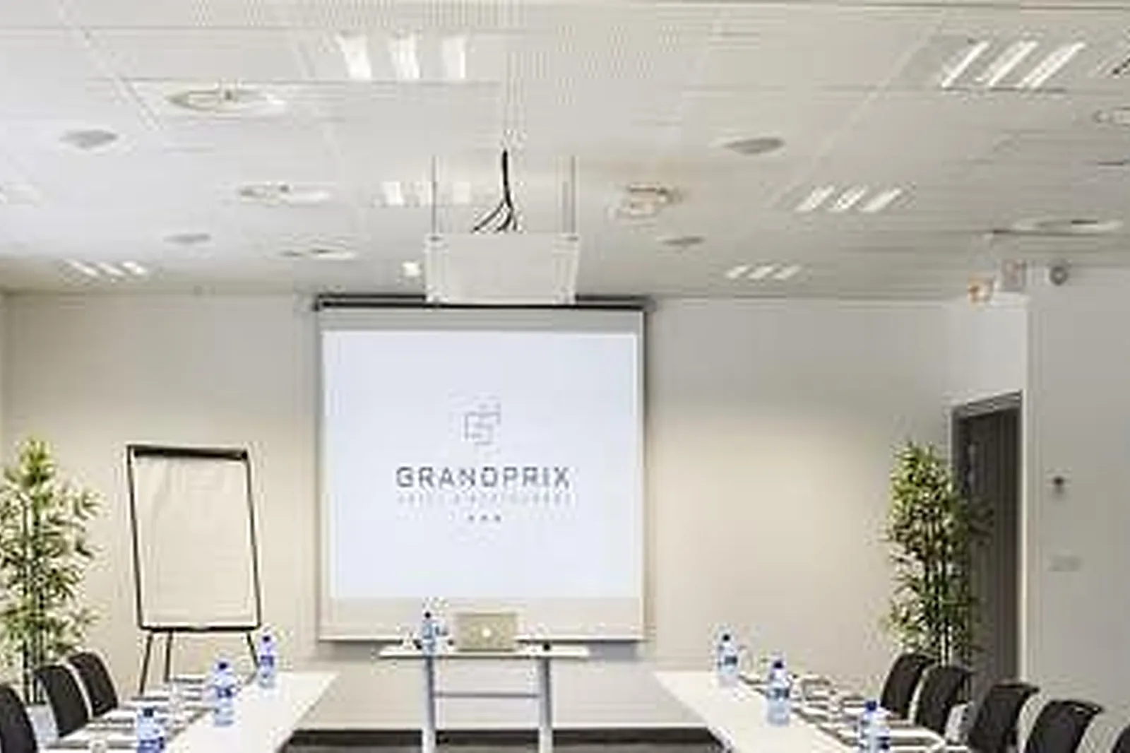 Lieux événementiels, GRAND PRIX HÔTEL ***