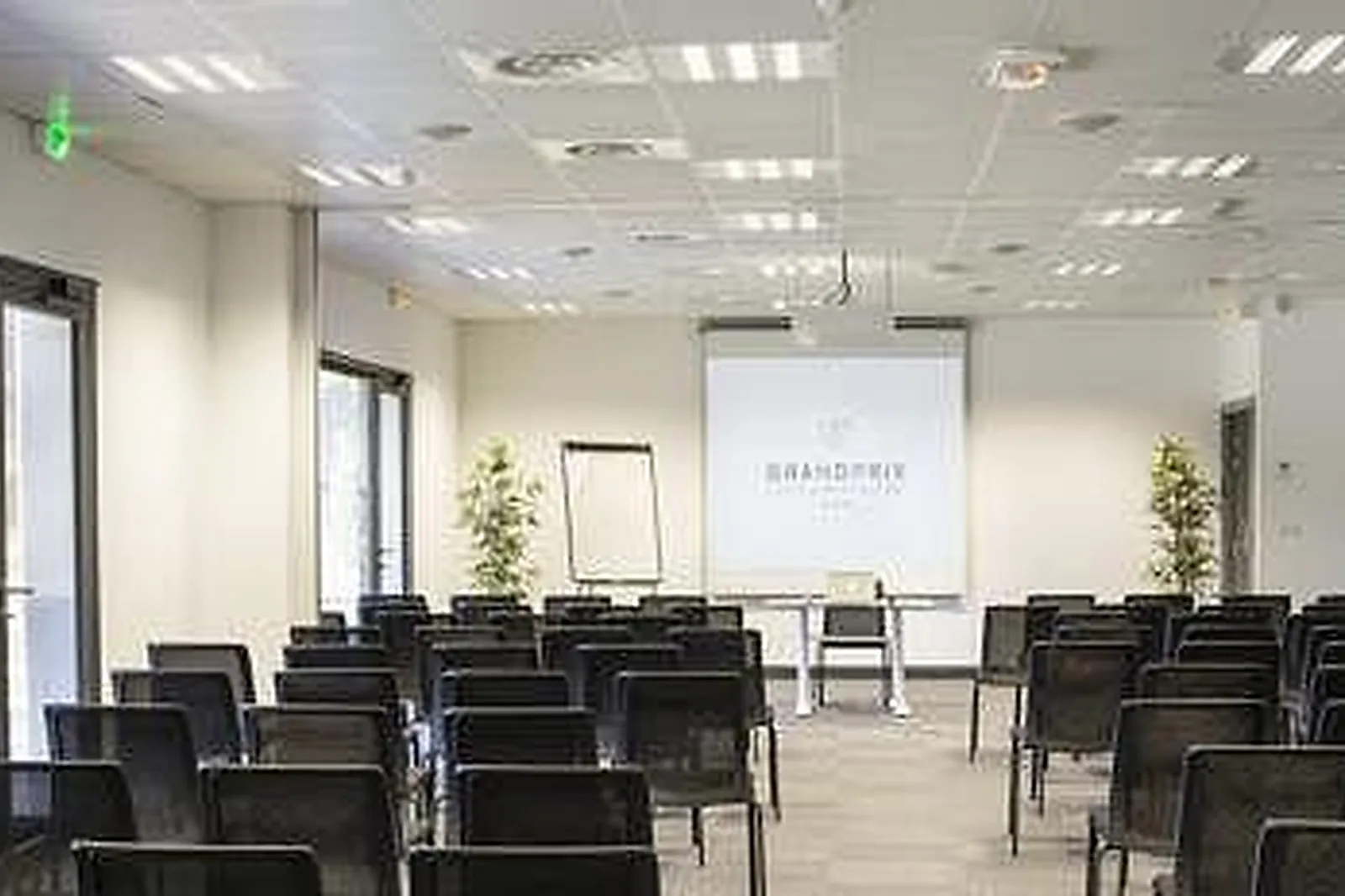 Lieux événementiels, GRAND PRIX HÔTEL ***