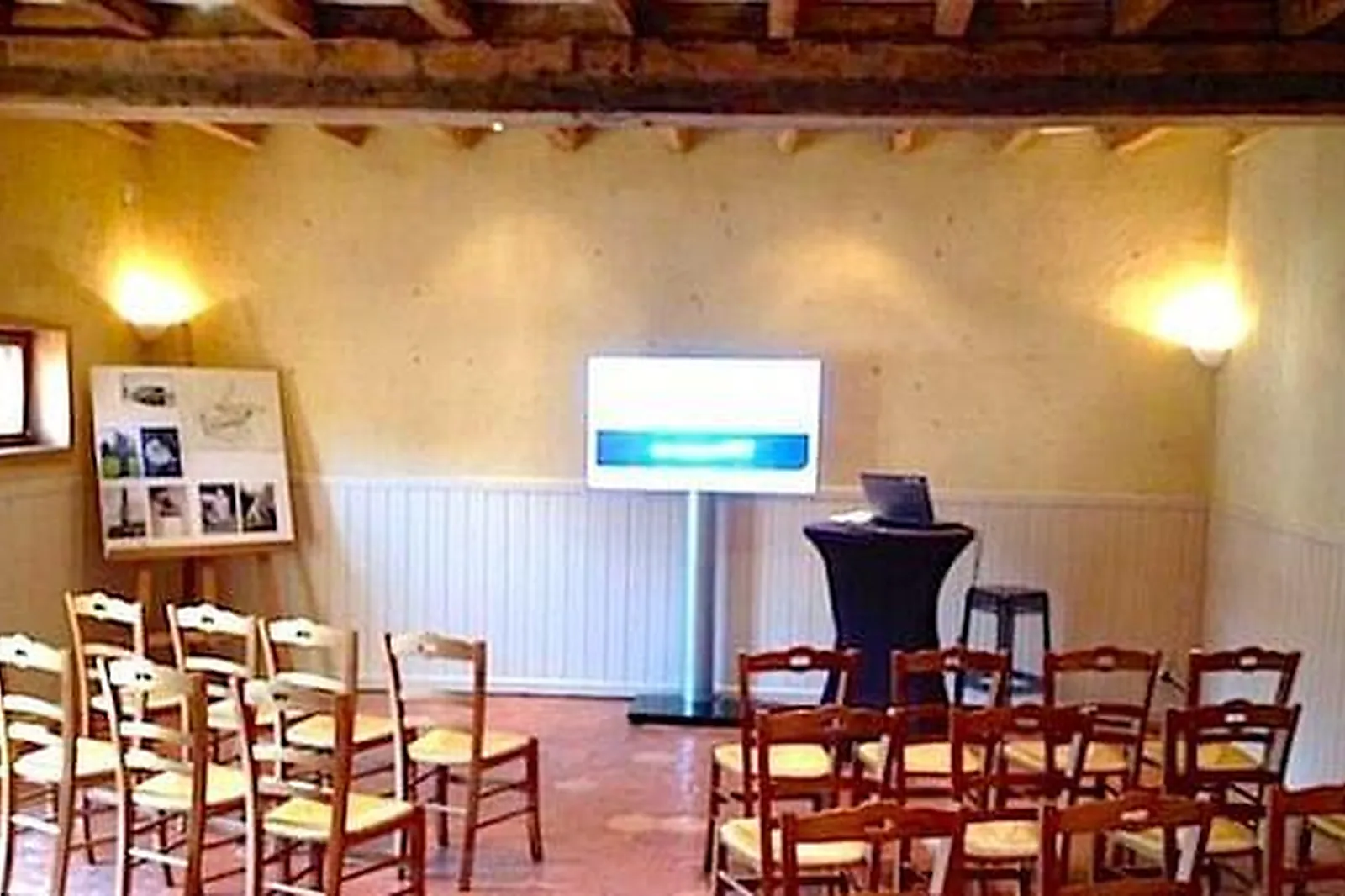 Lieux événementiels, GRANGES DU BEL AIR