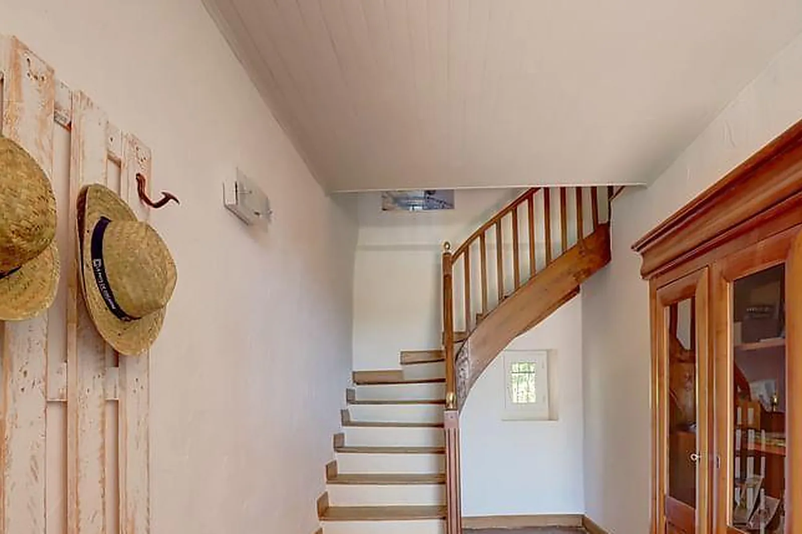 Lieux événementiels, GÎTE - SALLE DE RÉUNION - LA GRAPPE OCCITANE