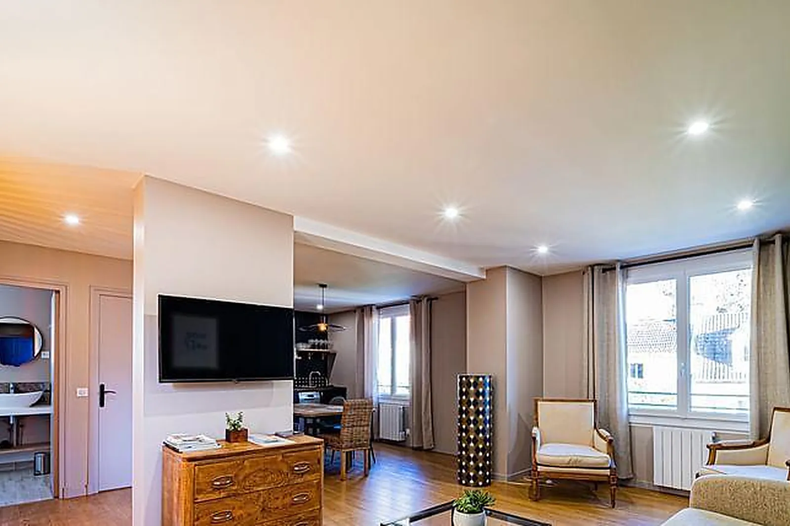 Lieux événementiels, GÎTES BO