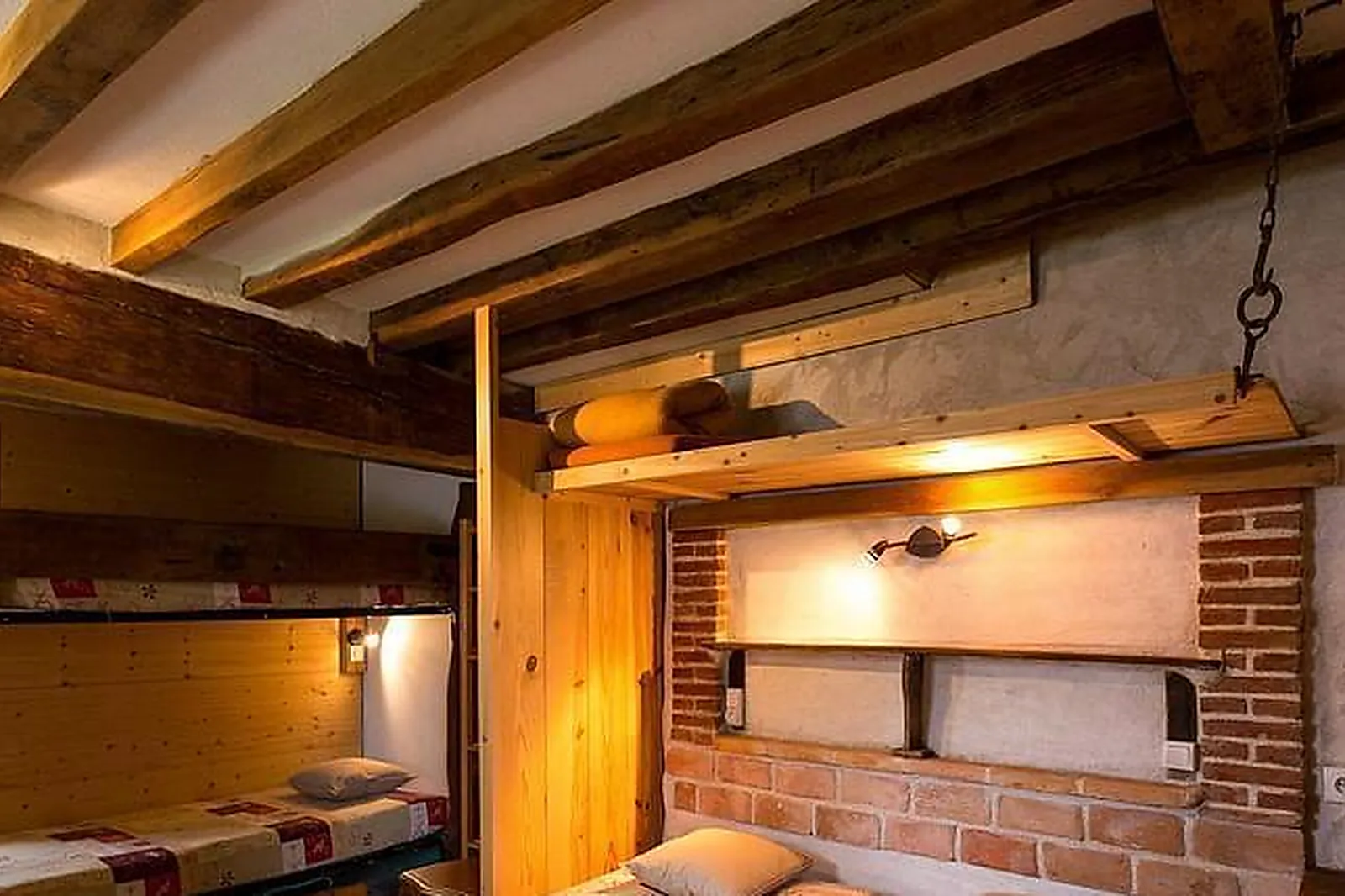 Lieux événementiels, GÎTES DES POTES