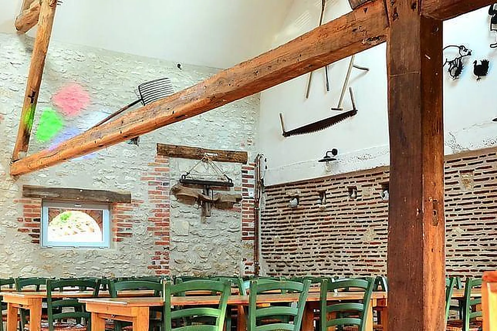 Lieux événementiels, GÎTES DES POTES