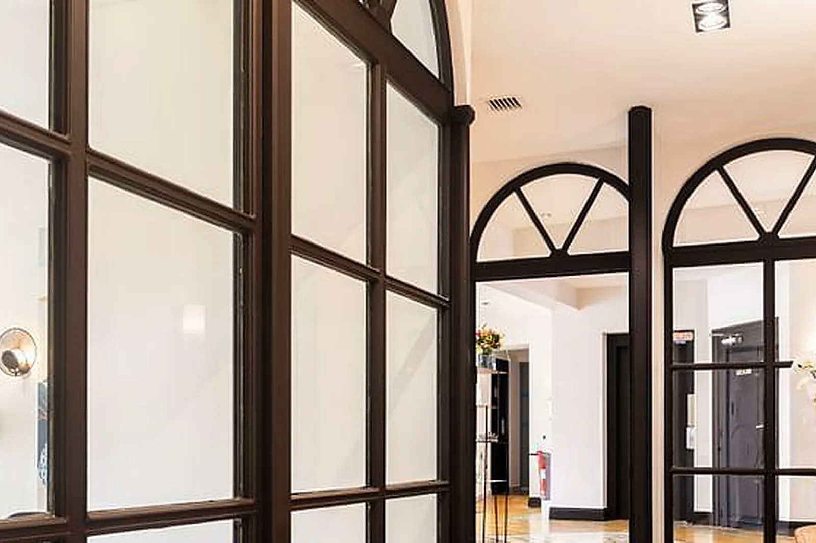 Lieux événementiels, HOTEL L ARENA