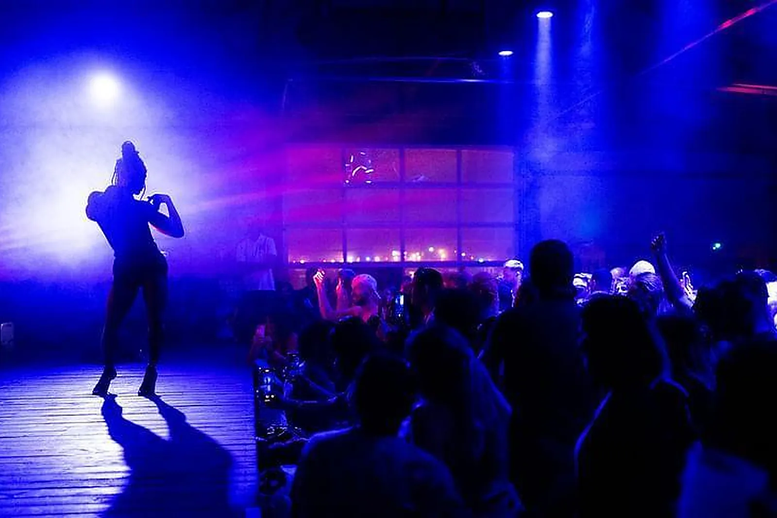 Lieux événementiels, THE PLACE TO BEES