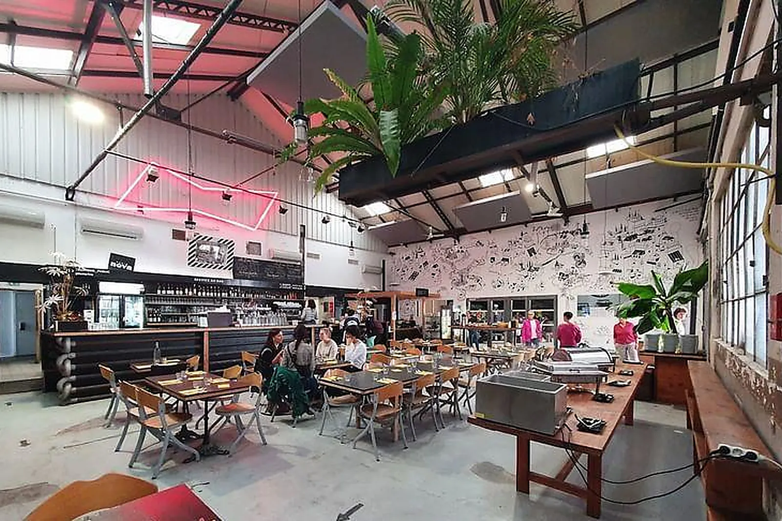 Lieux événementiels, THE PLACE TO BEES