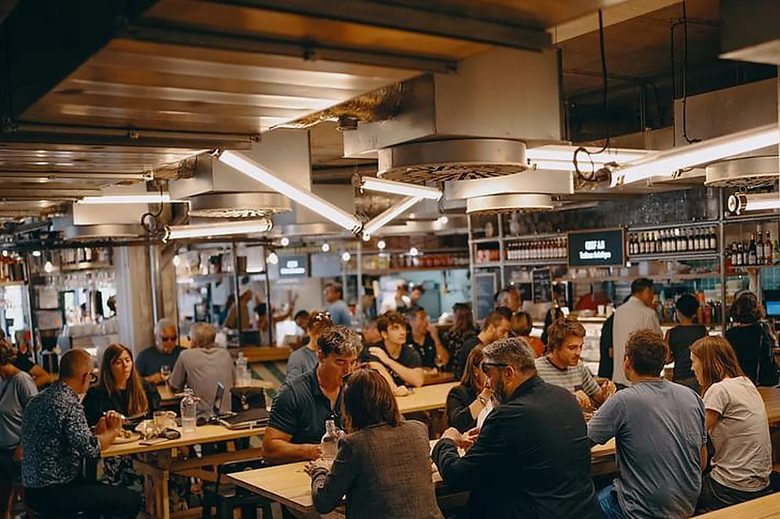 Lieux événementiels, HALLES DES 5 CANTONS