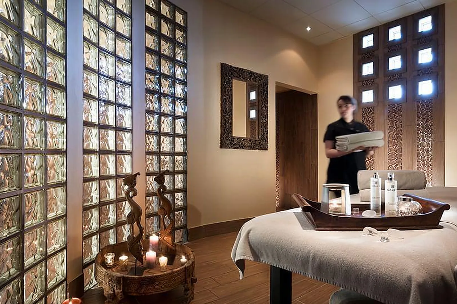 Lieux événementiels, HAMEAU DU KASHMIR