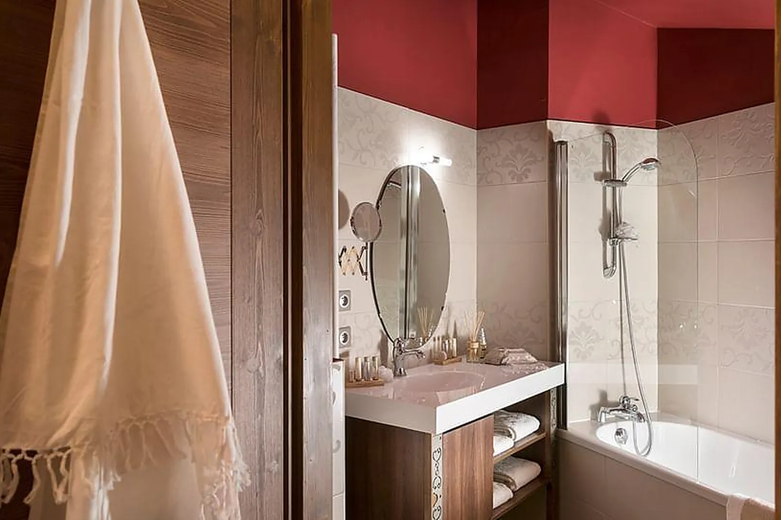 Lieux événementiels, HAMEAU DU KASHMIR