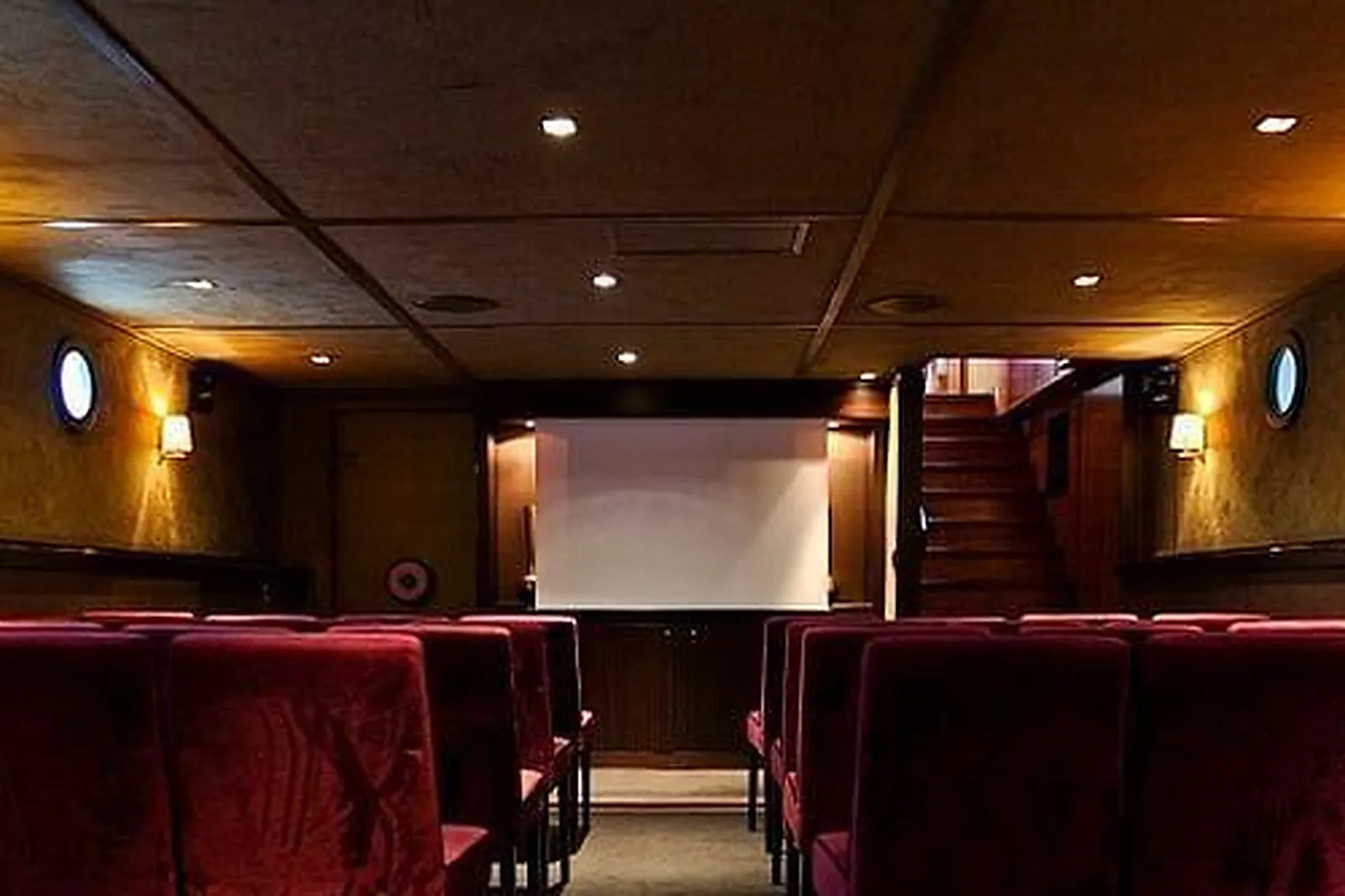 Lieux événementiels, HAPPY BOAT