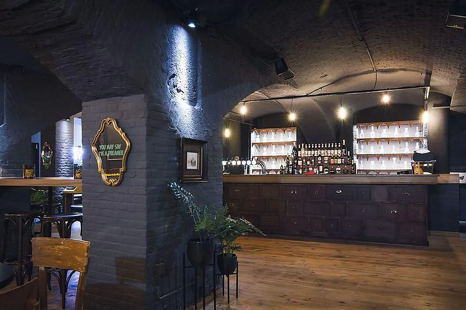 Lieux événementiels, HELTER SKELTER