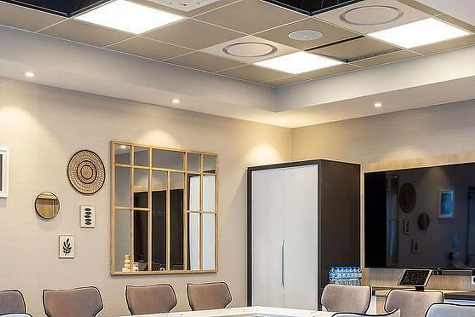 Lieux événementiels, LÉONOR STRASBOURG ****