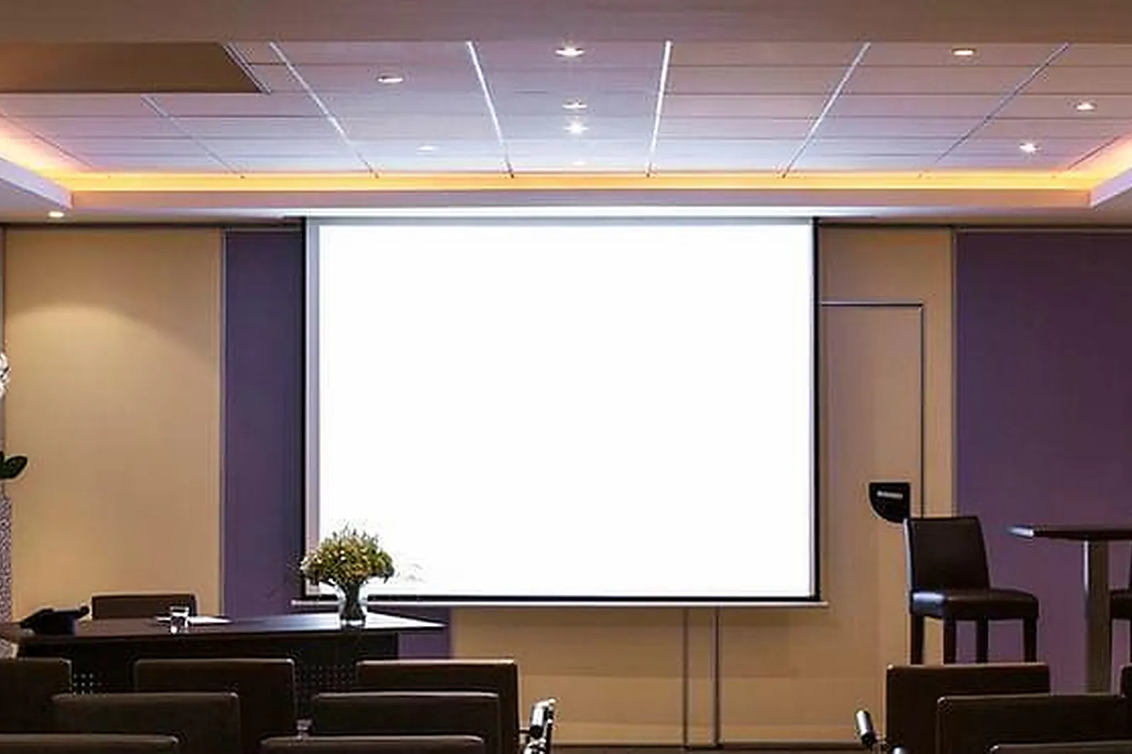 Lieux événementiels, HILTON GARDEN INN MARSEILLE PROVENCE AIRPORT ****