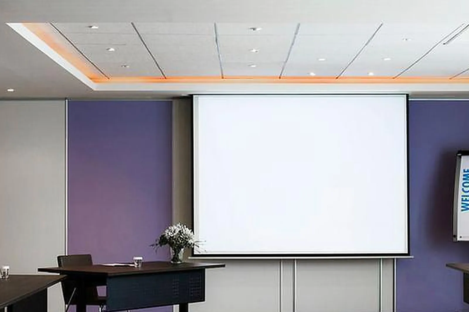 Lieux événementiels, HILTON GARDEN INN MARSEILLE PROVENCE AIRPORT ****