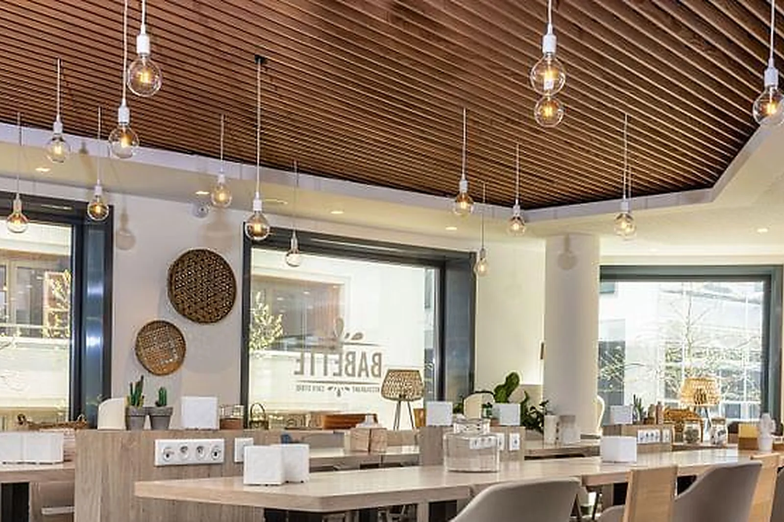 Lieux événementiels, HILTON GARDEN INN PARIS MASSY