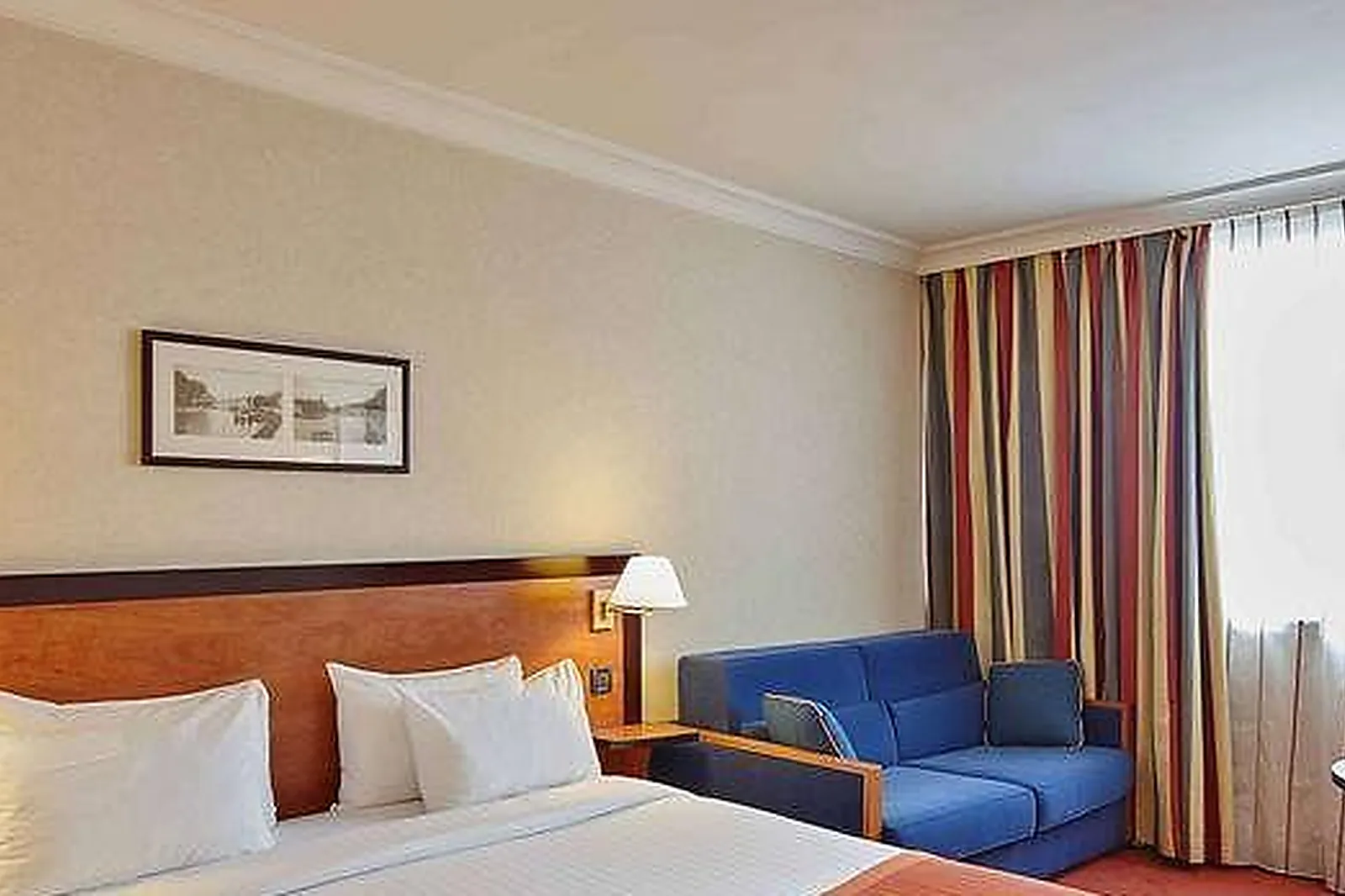 Lieux événementiels, HILTON HÔTEL DU PARC BOUGIVAL****