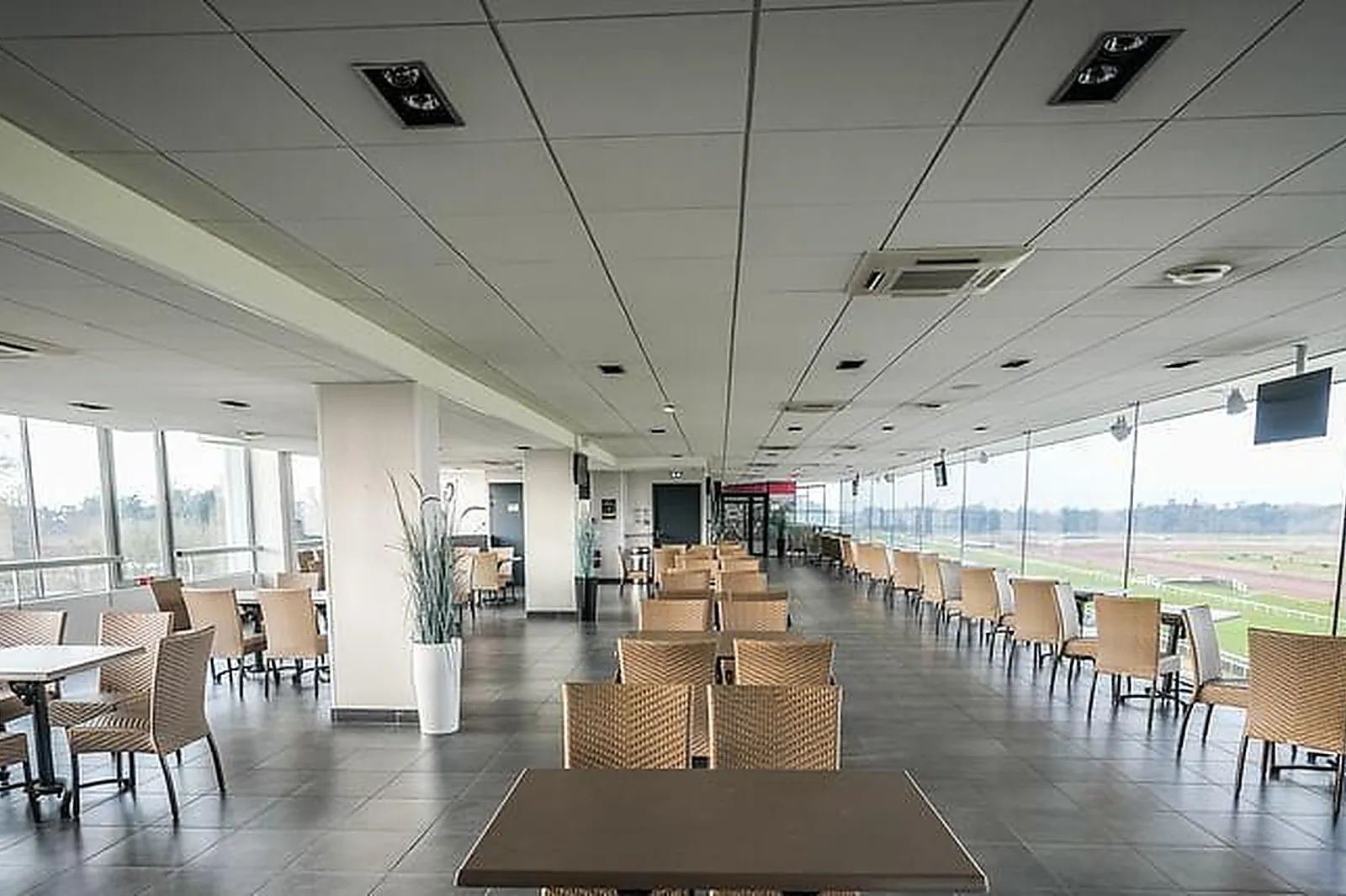 Lieux événementiels, HIPPODROME DE LYON - PARILLY