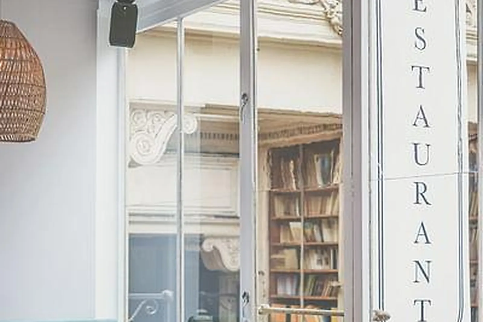 Lieux événementiels, HOLY RESTAURANT