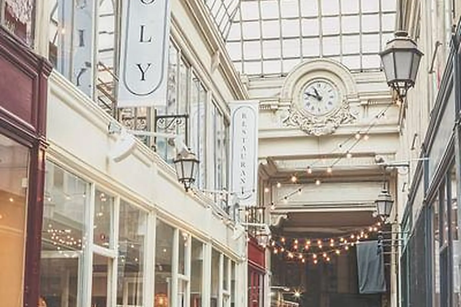 Lieux événementiels, HOLY RESTAURANT