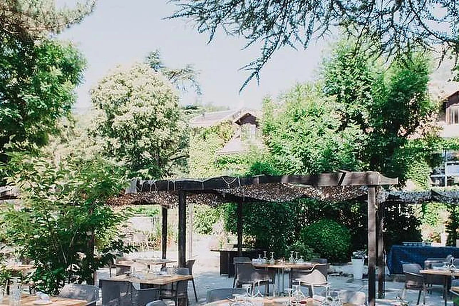 Lieux événementiels, HOSTELLERIE LES OLIVADES ***