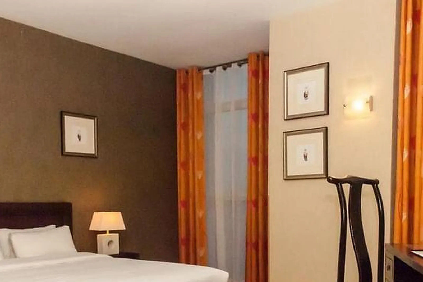 Lieux événementiels, HOSTELLERIE SAINT VINCENT BEAUVAIS ***