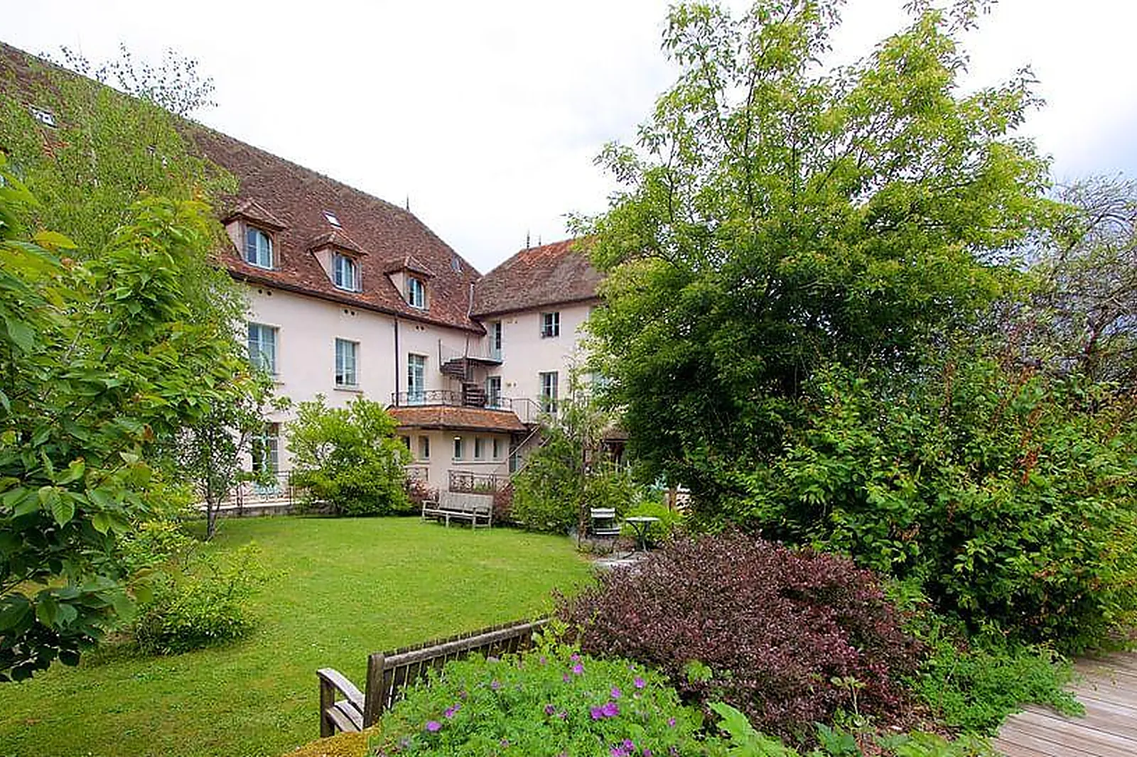 Lieux événementiels, HOSTELLERIE DE LA TOUR D'AUXOIS***