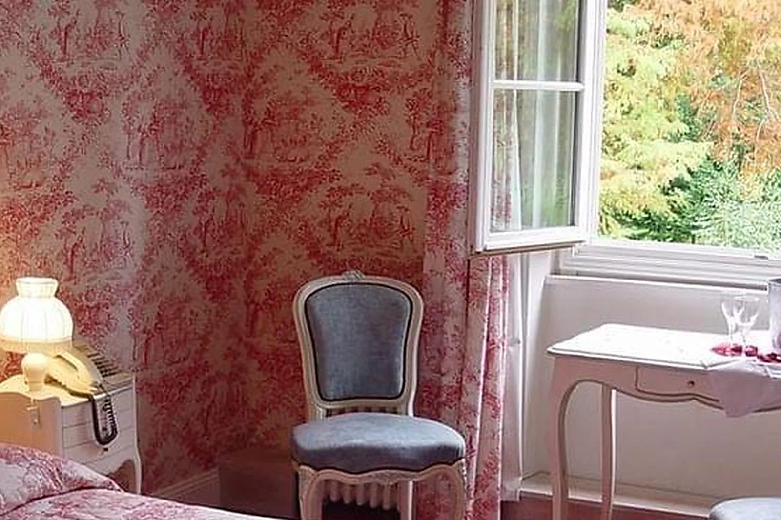 Lieux événementiels, HOSTELLERIE DU CHÂTEAU LES MUIDS ***