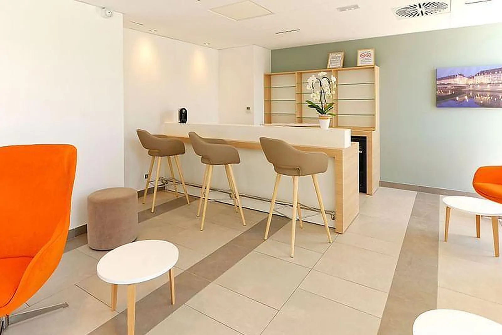 Lieux événementiels, HOTEL AKENA BESANÇON***