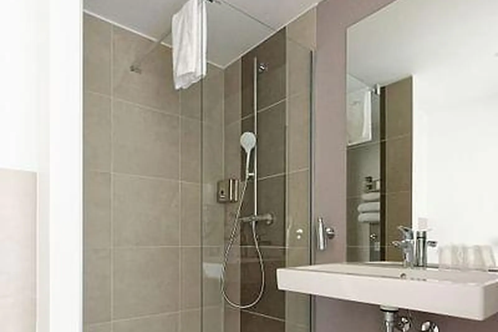 Lieux événementiels, HOTEL AKENA BESANÇON***