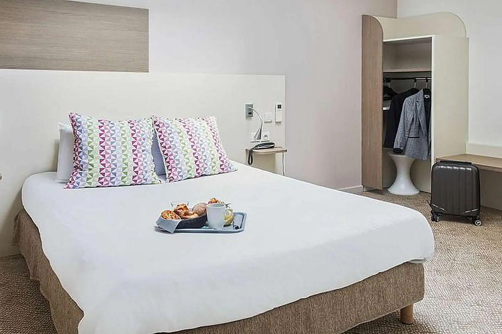 Lieux événementiels, HOTEL CAMPANILE EPINAL CENTRE GARE