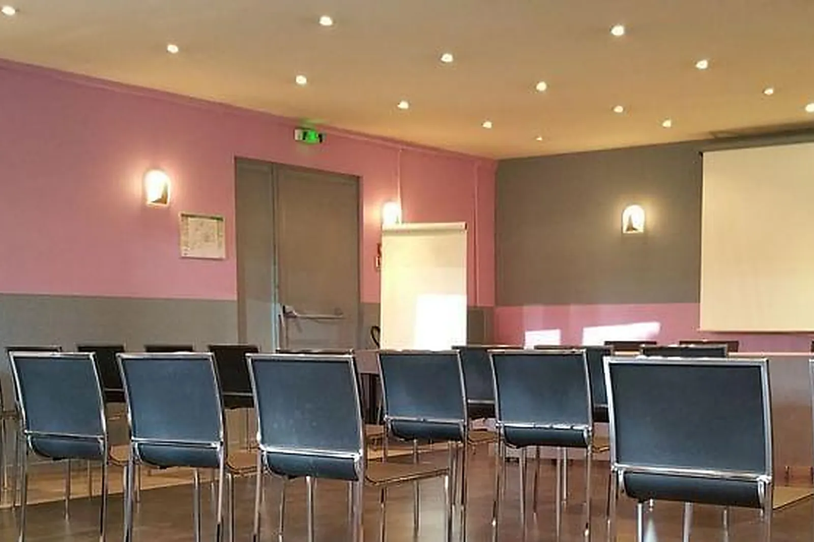 Lieux événementiels, HOTEL ESCATEL