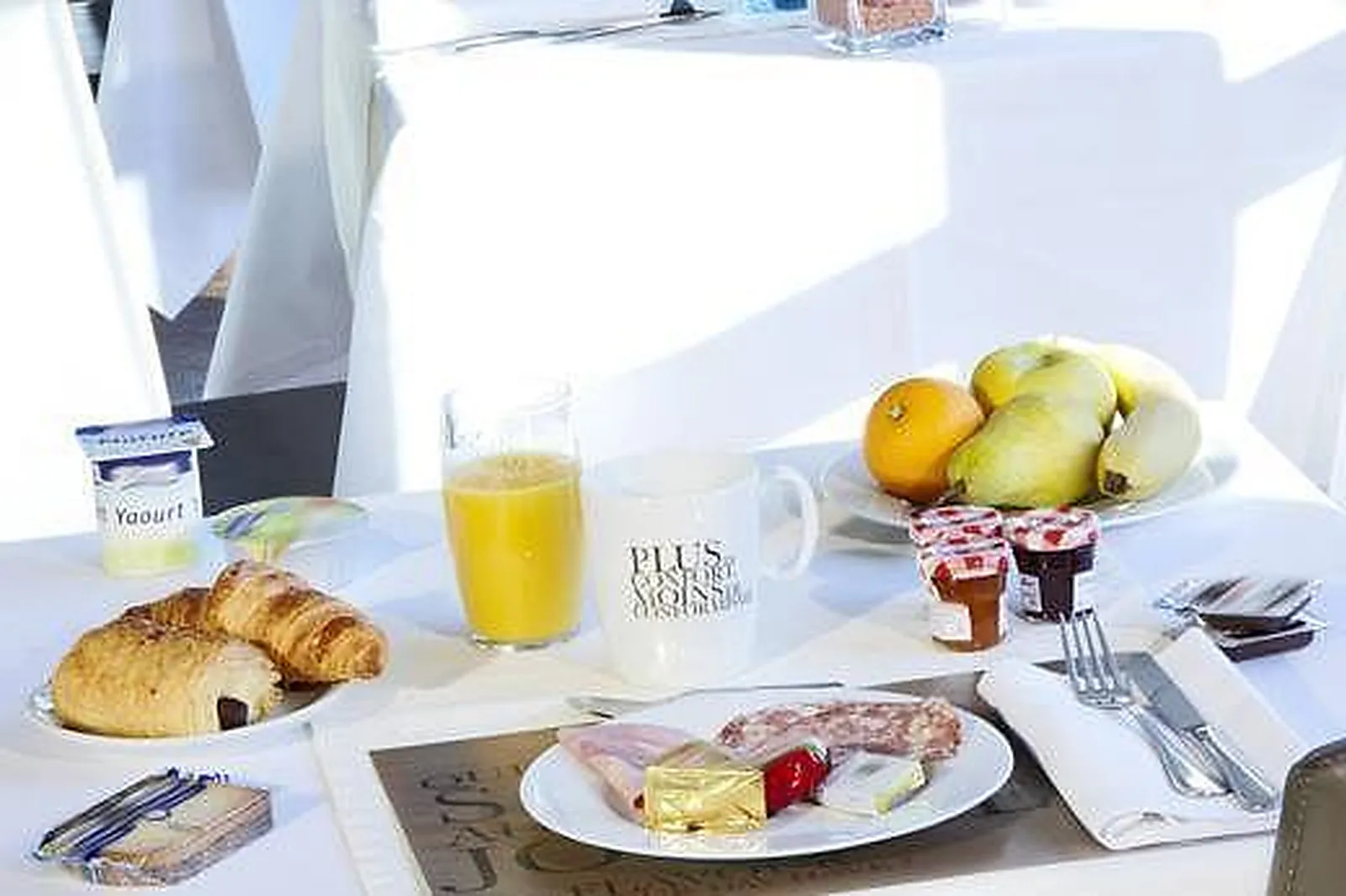 Lieux événementiels, HOTEL KYRIAD GRENOBLE NORD - LE FONTANIL ***