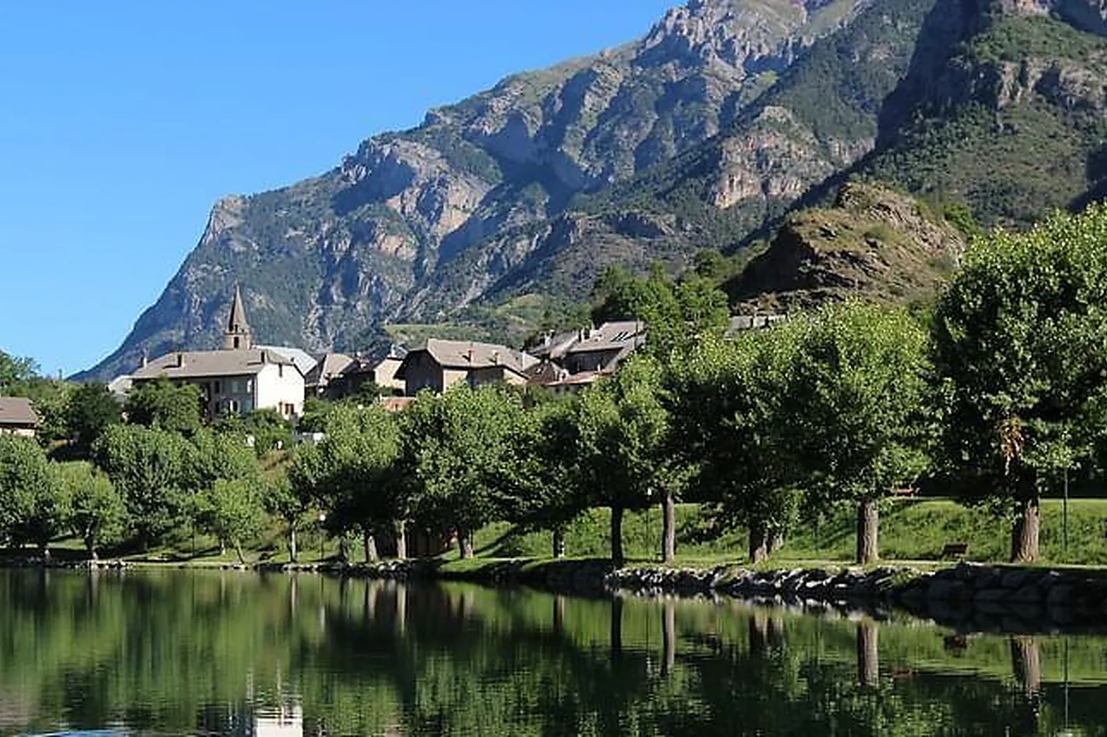 Lieux événementiels, SALLE ARMANDO